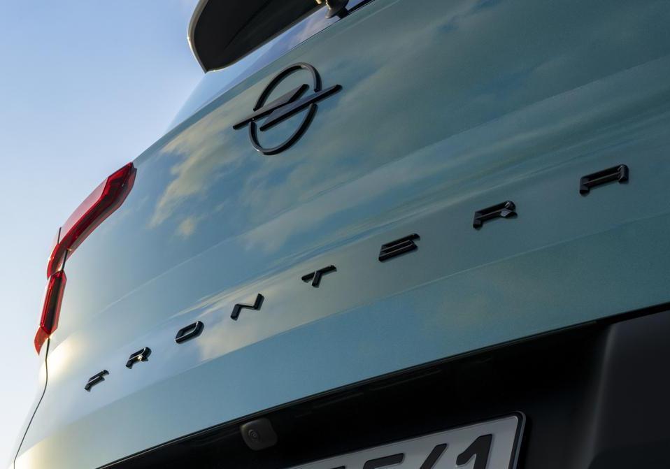 Opel Frontera ibrida 48 Volt badge