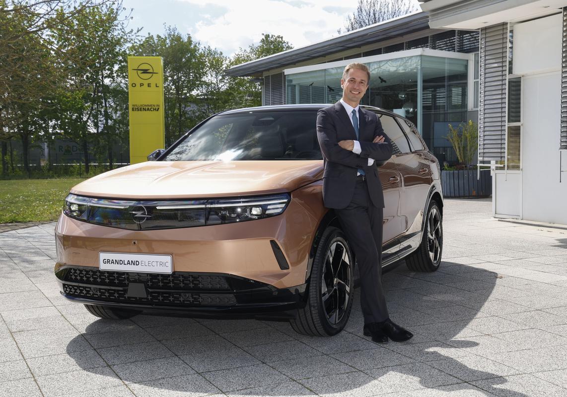 Opel grandland 2024 anteprima 3