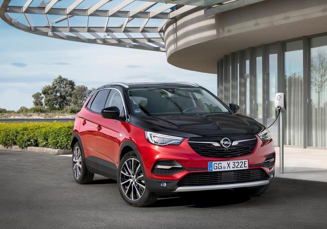 Opel Grandland X Hybrid 4WD