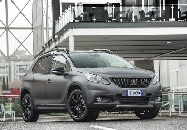 Peugeot 2008 Black Matt frontale