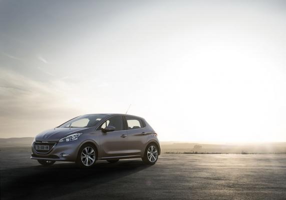 Peugeot 208 5 porte