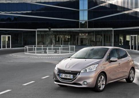 Peugeot 208 8