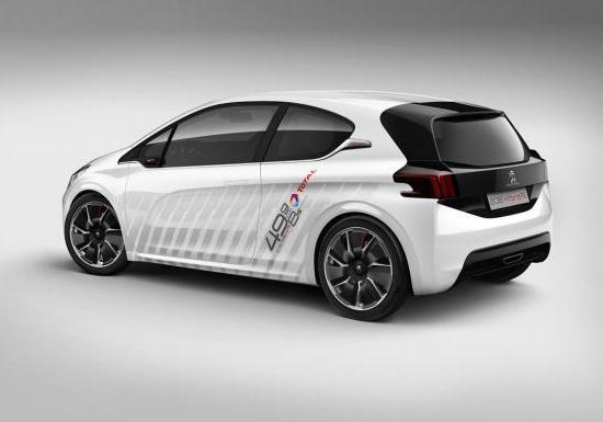 Peugeot 208 HYbrid FE tre quarti posteriore