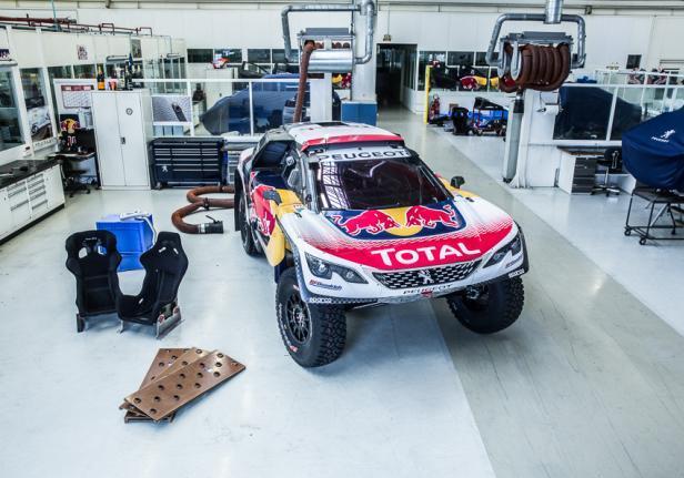 Peugeot 3008 DKR frontale