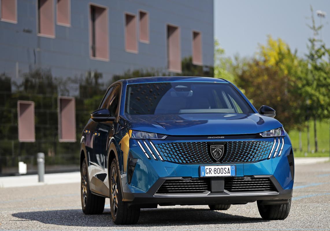 Peugeot 3008 Hybrid 2024 test drive