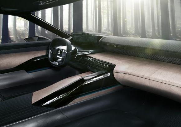 Peugeot Exalt concept car abitacolo