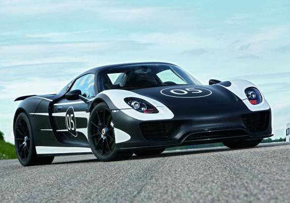 Porsche 918 Spyder tre quarti anteriore lato destro