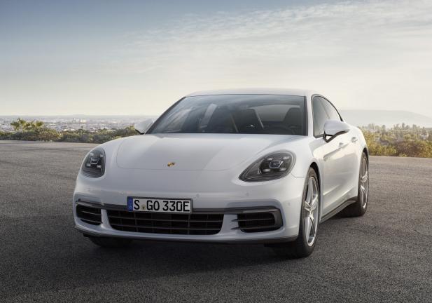 Porsche Panamera E-Hybrid frontale