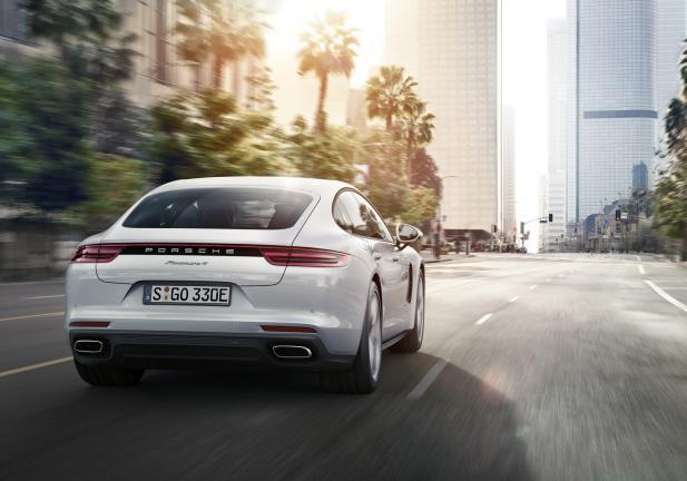 Porsche Panamera E-Hybrid posteriore