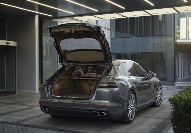 Porsche Panamera Sport Turismo bagagliaio