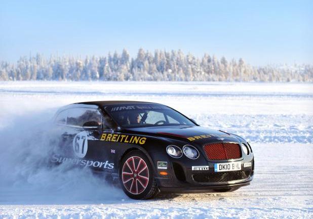 Power on Ice 2013 Bentley Continental GT tre quarti anteriore lato destro