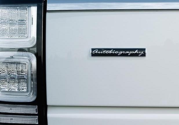 Range Rover Autobiography Black LWB badge autobiography