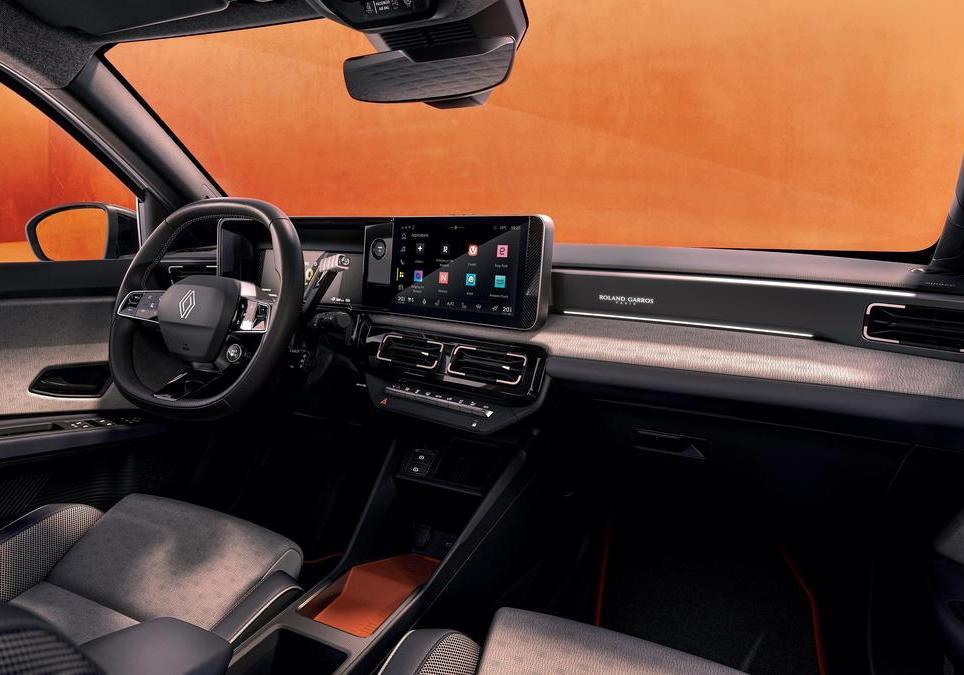 Renault 5 E-Tech Roland-Garros abitacolo