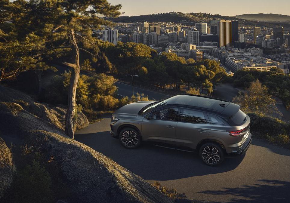Renault Austral 2025 profilo