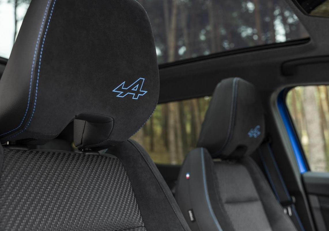 Renault Austral E-Tech Iconic Esprit Alpine sedili