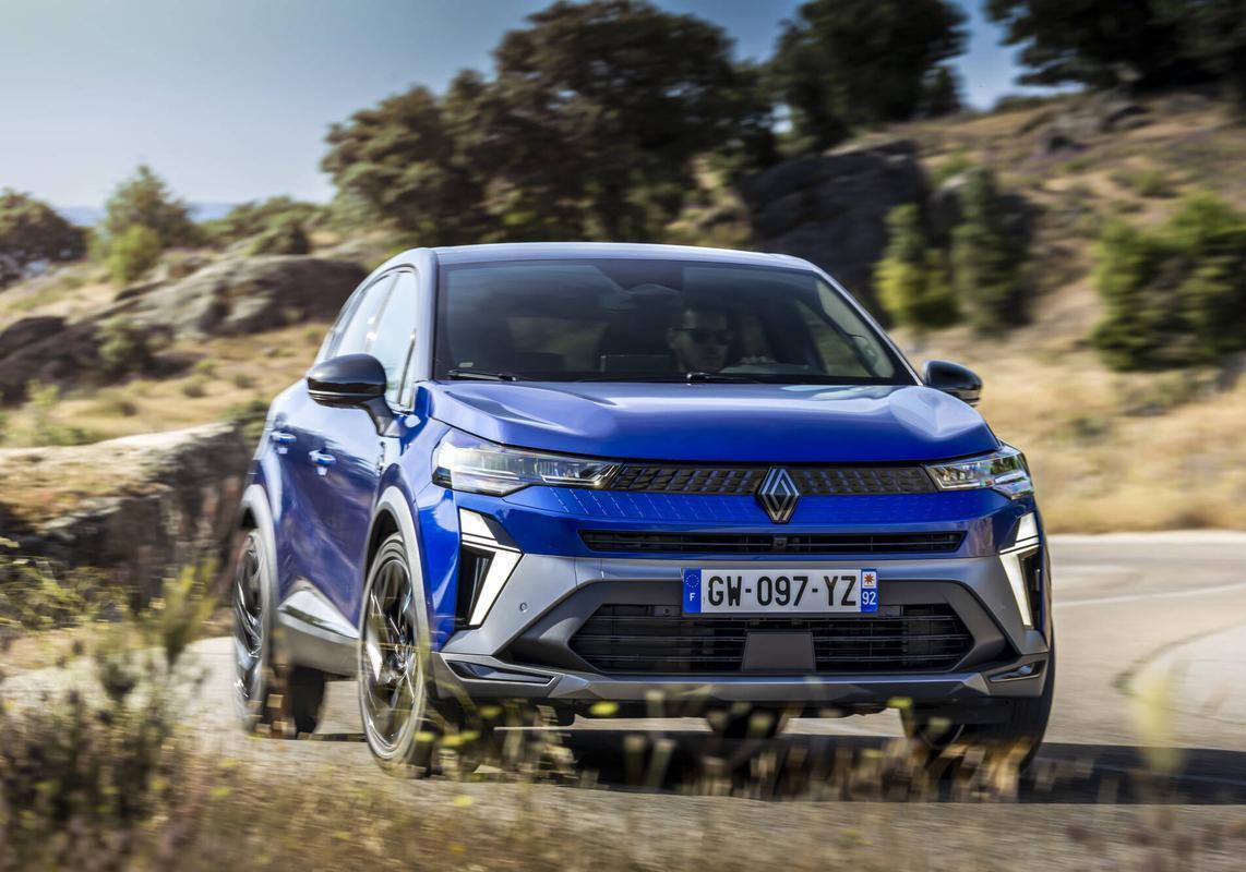 Renault Clio e Captur ibride 2026 8