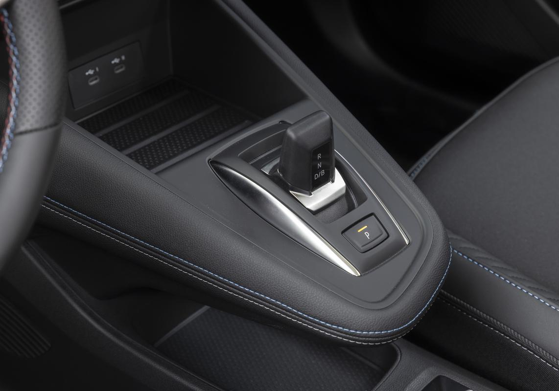 Renault Symbioz E-Tech Esprit Alpine leva cambio