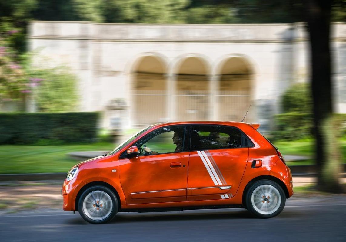 Renault Twingo elettrica Vibes prova