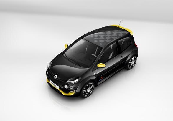 Renault Twingo RS Red Bull Racing RB7 dall'alto