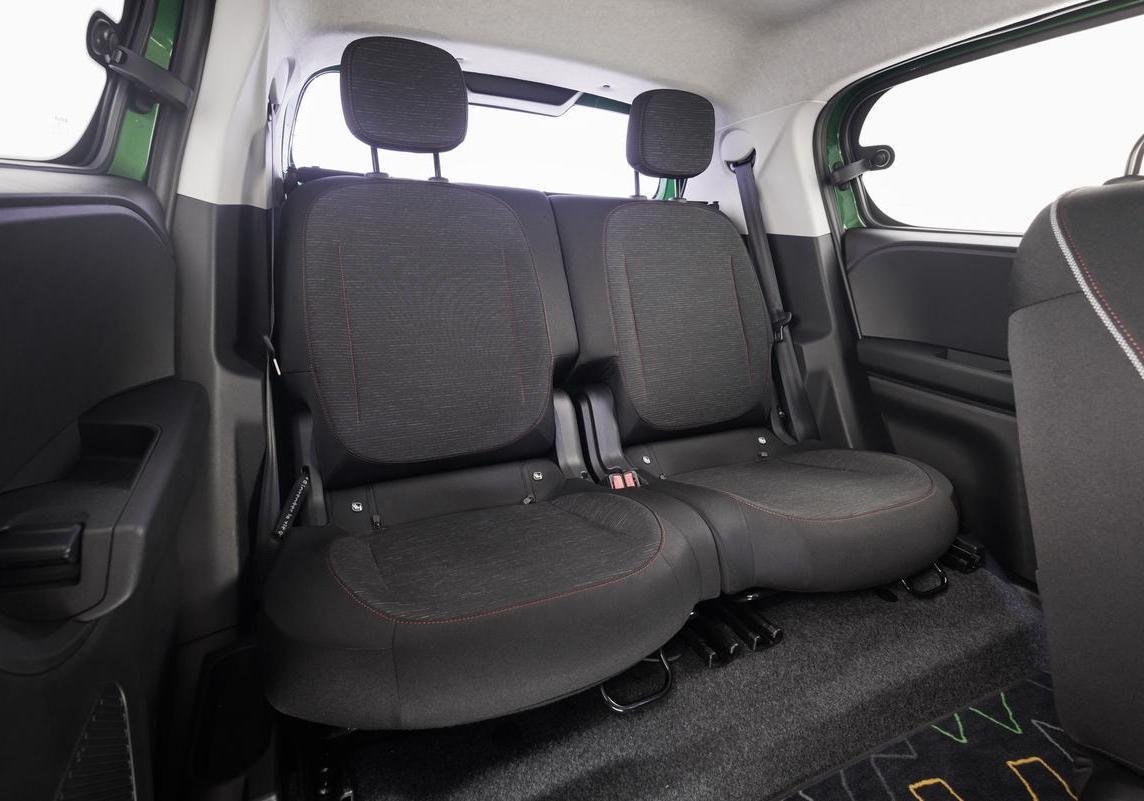 Renault Twingo sedili posteriori scorrevoli