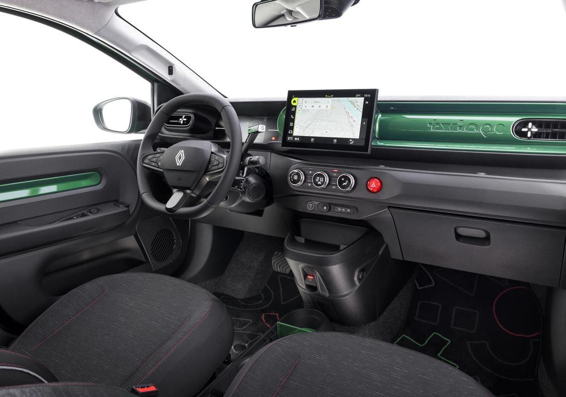 Renault Twingo verde interni