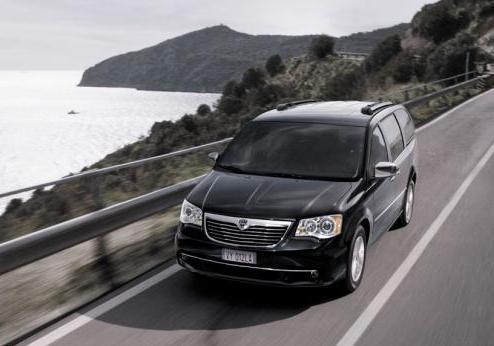 Salone di Parigi 2012 Lancia Voyager