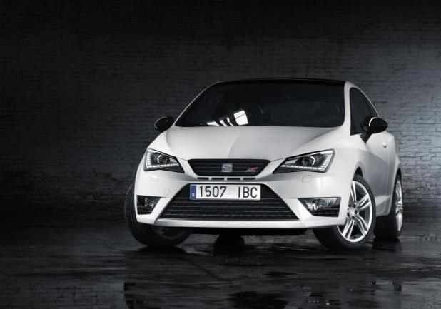 Seat Ibiza Cupra my 2013 tre quarti anteriore lato sinistro