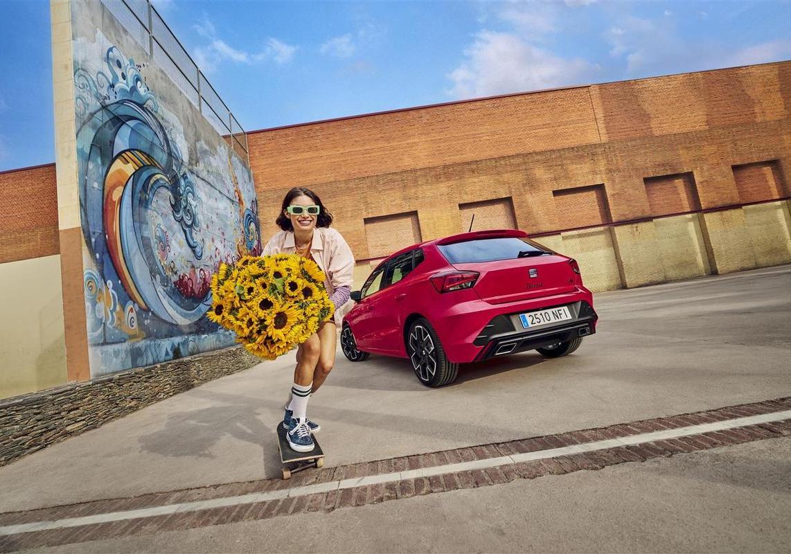 SEAT Ibiza e Arona - skateboard