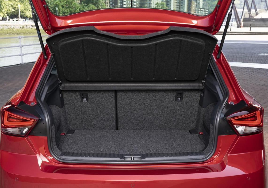 Seat Ibiza TSI 95 FR bagagliaio