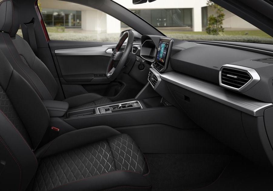 Seat Leon e hybrid ibrida plugin 2021 3