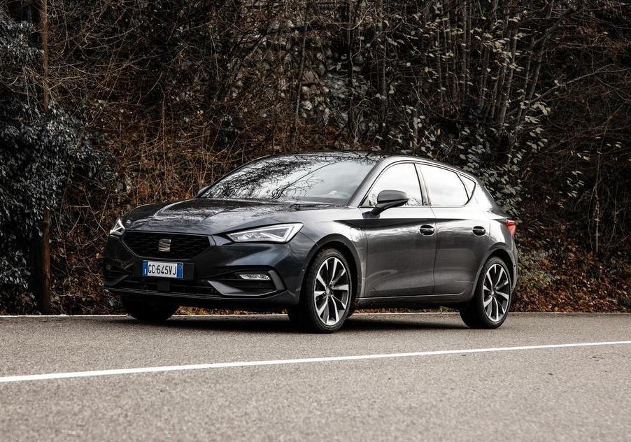 Seat Leon e hybrid ibrida plugin 2021 5