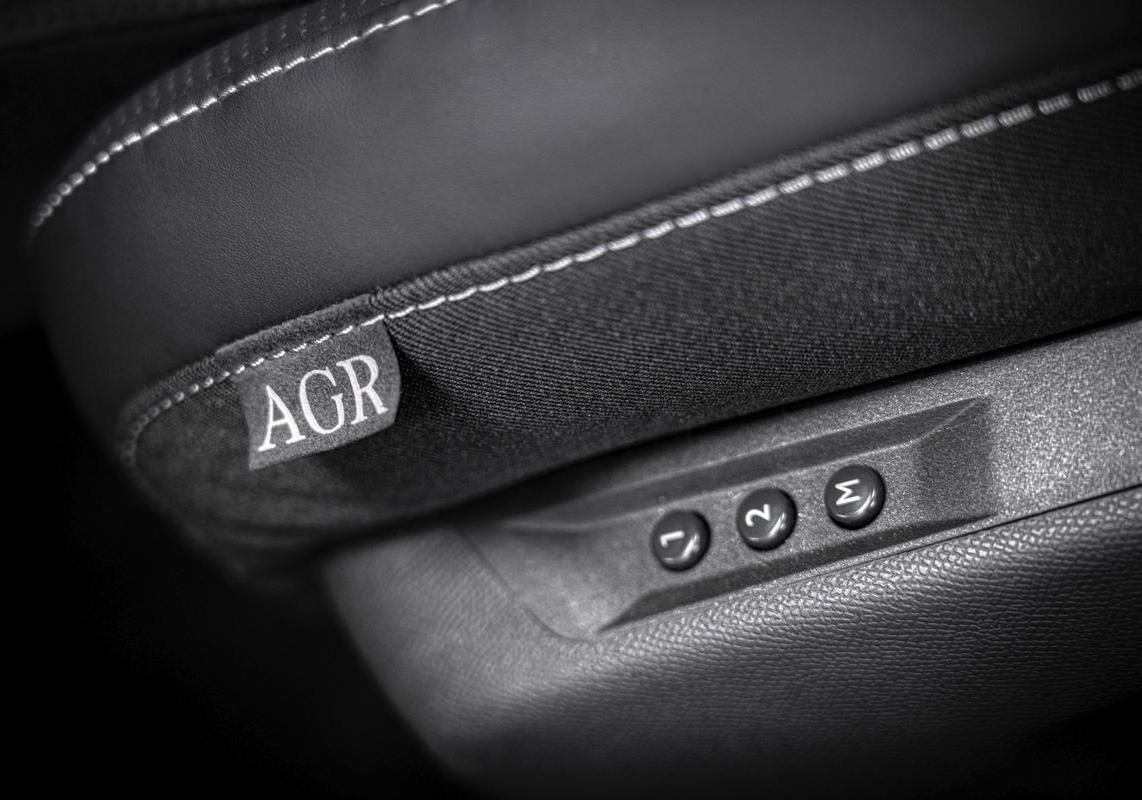 Sedili Opel Intelli-Seat certificati AGR