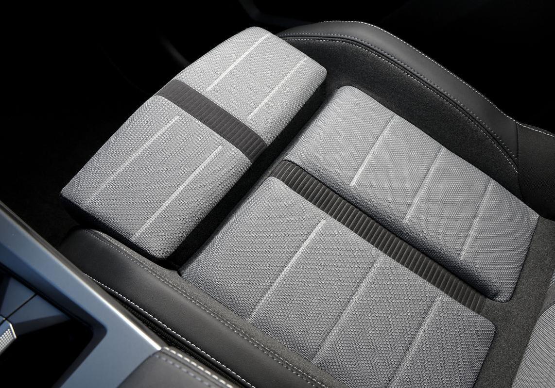 Sedili Opel Intelli-Seat Pro