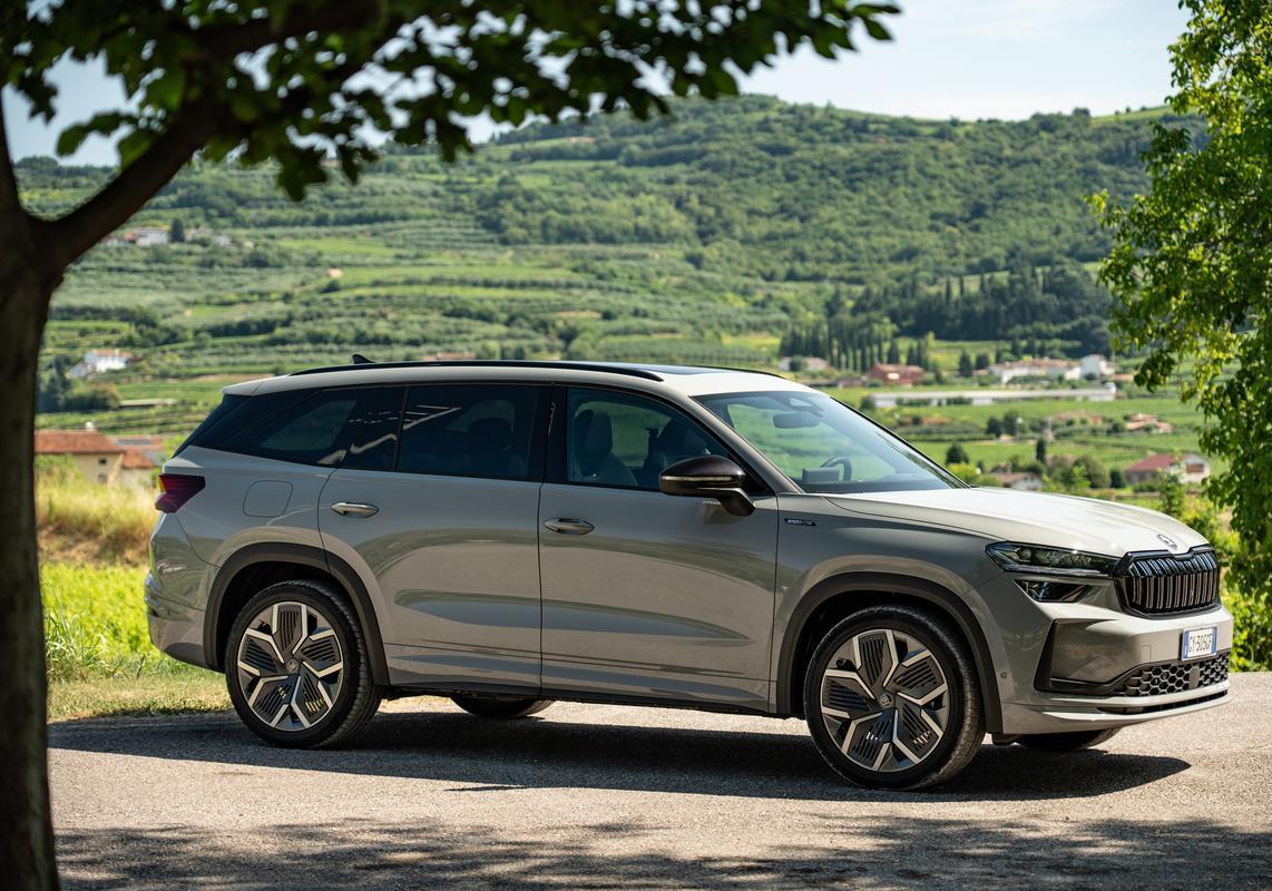 Skoda Kodiaq 2025 ibrida plug-in prova