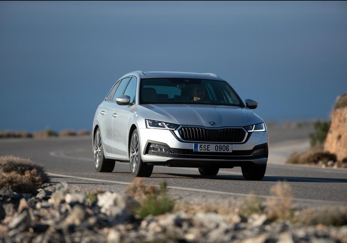 Skoda Octavia Wagon 2020 anteriore