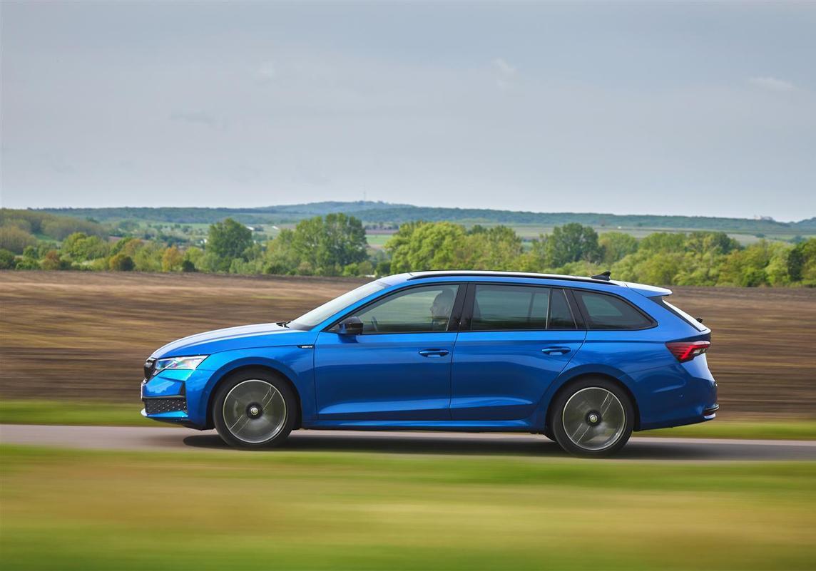 Skoda Octavia Wagon 4x4 foto