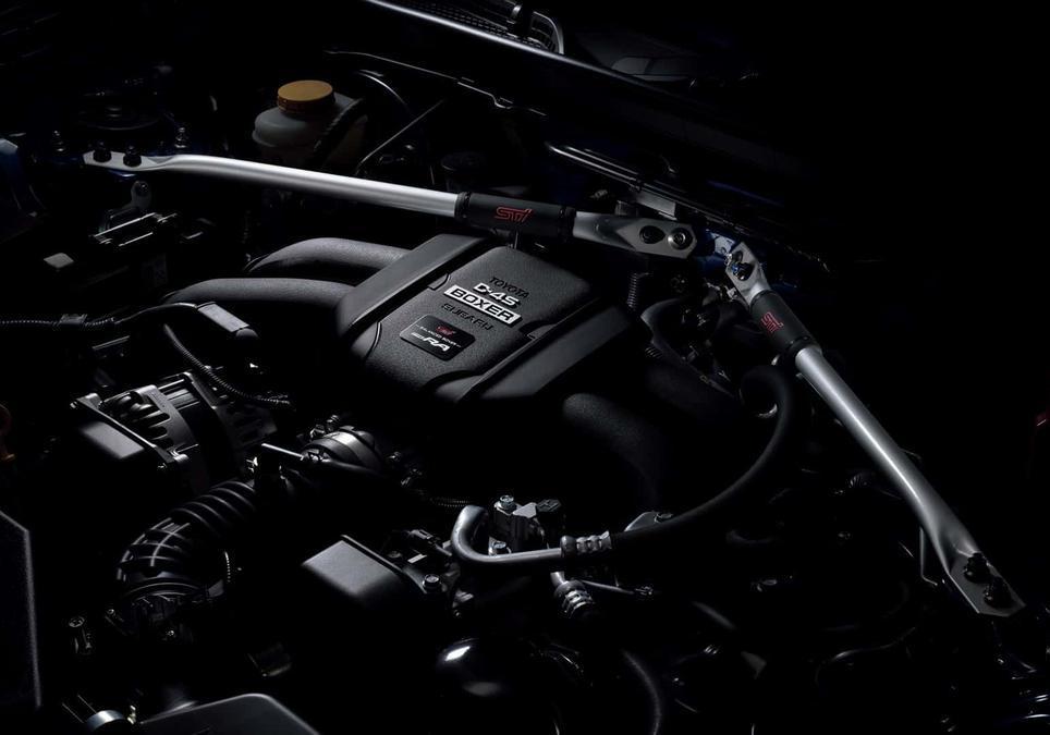 Subaru BRZ STI Sport Type RA - motore boxer 2.4 lt