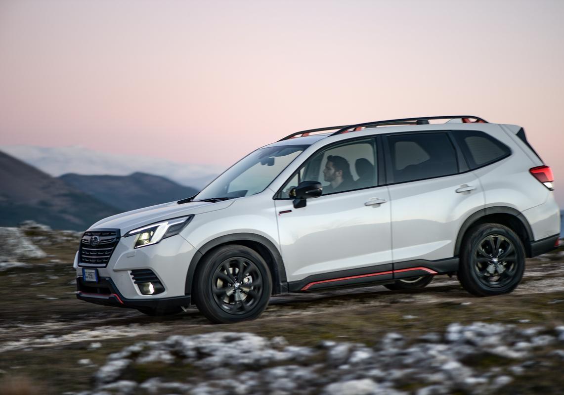 Subaru Forester e-Boxer 4dventure foto