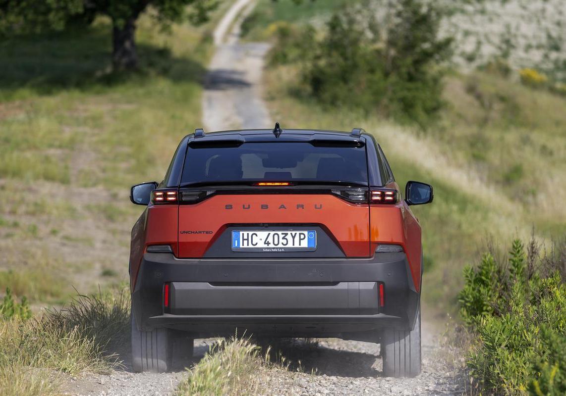Subaru Uncharted 4WD 343 CV 12