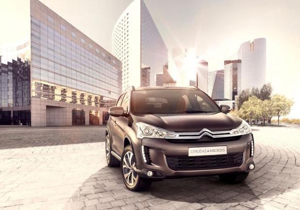 Suv economici 2013 Citroen C4 Aircross anteriore