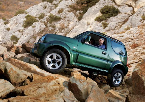 Suzuki Jimny restyling 2012 profilo