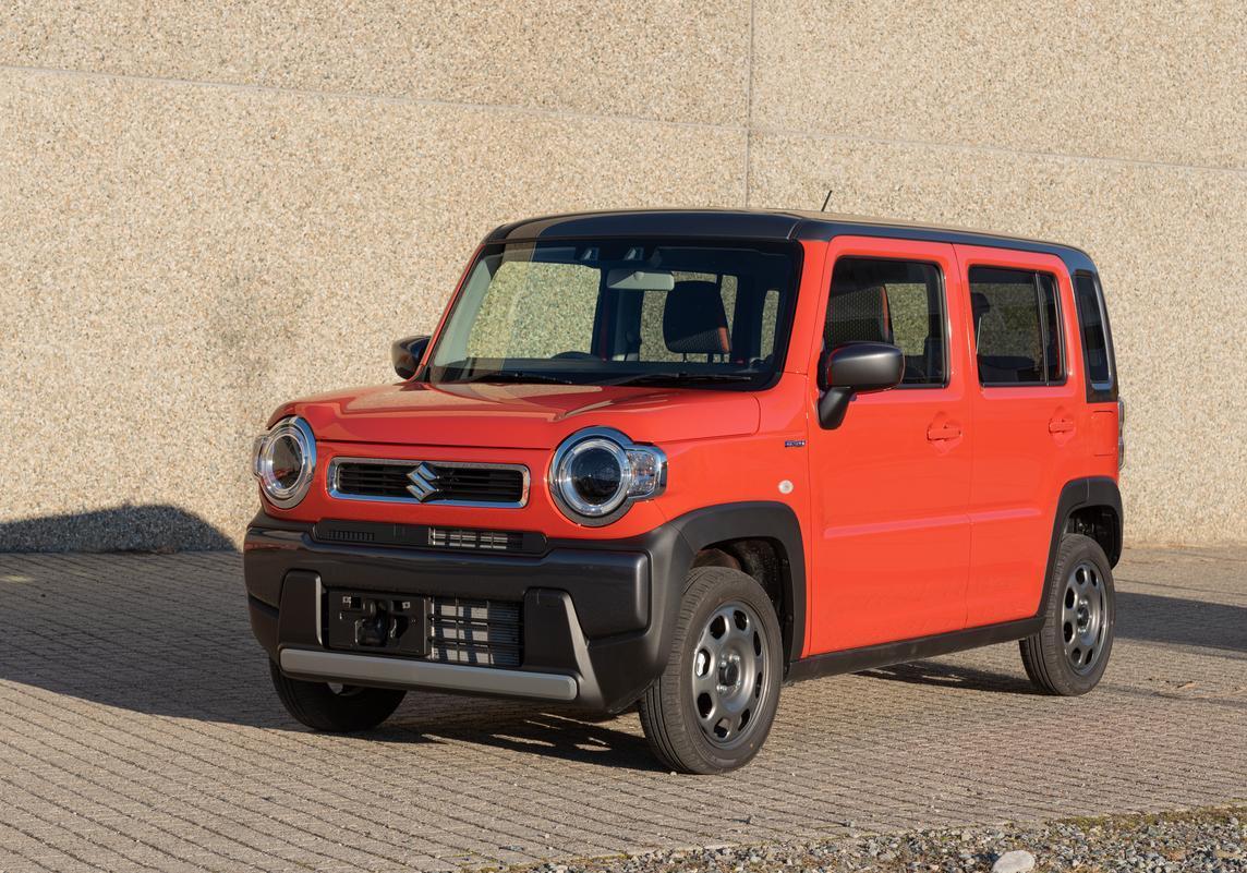 Suzuki Kei car hustler 3