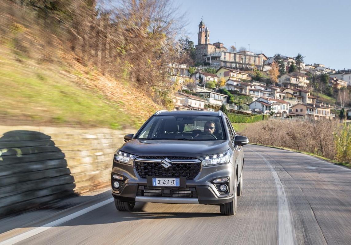 Suzuki S-Cross 2022 anteriore