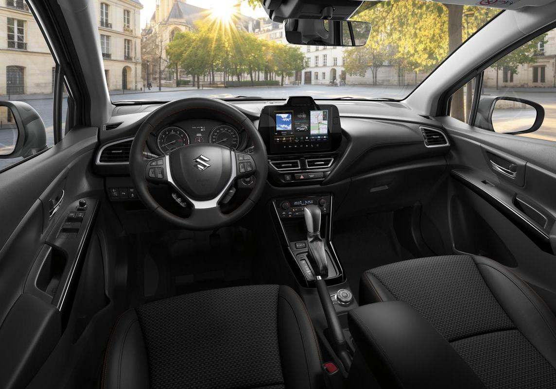Suzuki S-Cross Kuro - interni