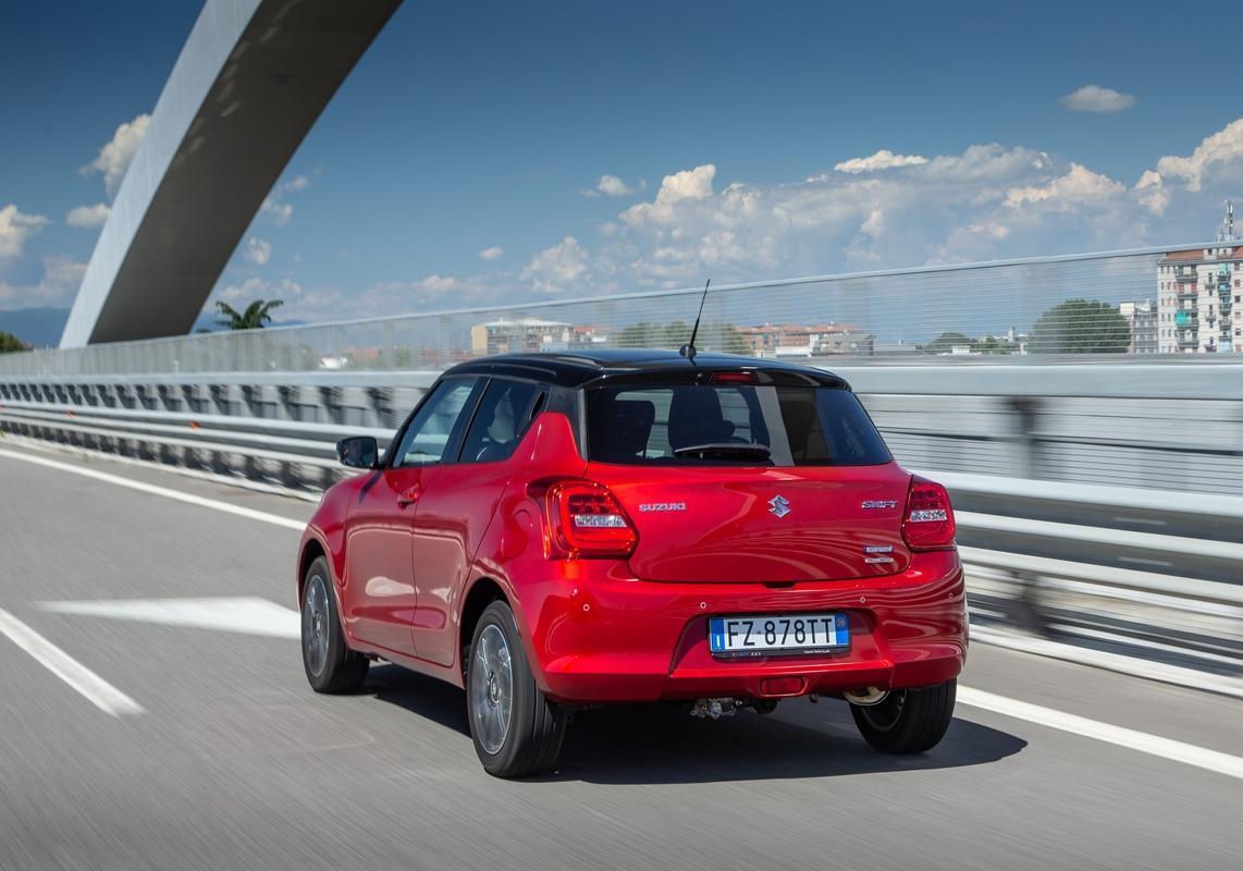 Suzuki Swift Hybrid 2020 posteriore