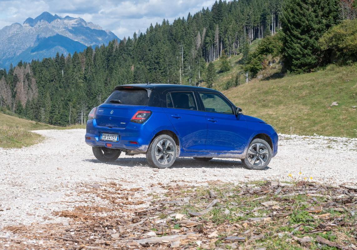 Suzuki Swift Hybrid 4WD Allgrip Auto off-road
