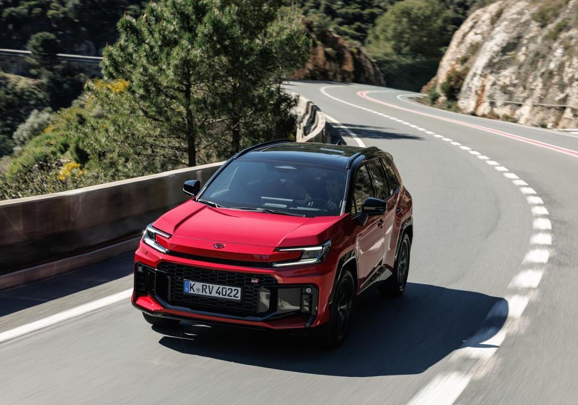 Toyota RAV4 GRS - dinamico