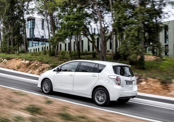 Toyota Verso restyling 2013 profilo lato sinistro