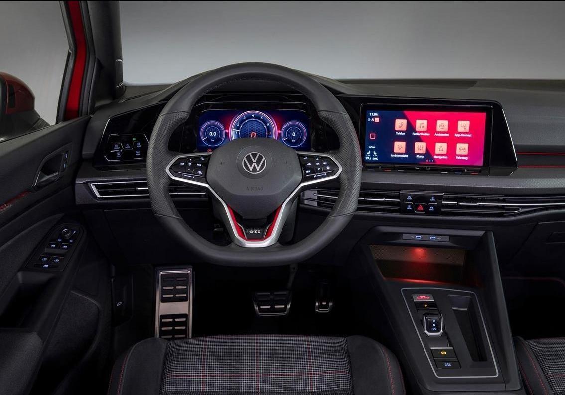 Volkswagen Golf GTi 2020 plancia