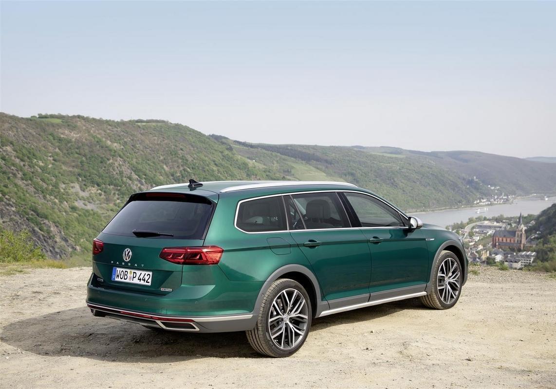 Volkswagen Passat Variant Alltrack 2020 posteriore